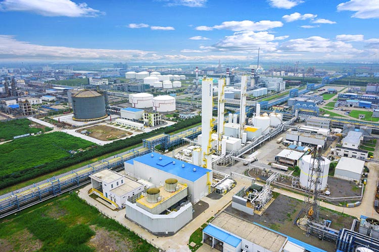 化工污泥烘干設(shè)備：污泥干燥生產(chǎn)線(xiàn)好搭檔